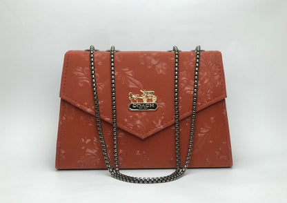 Blush Carry – Stylish Ladies Purse Light Pink