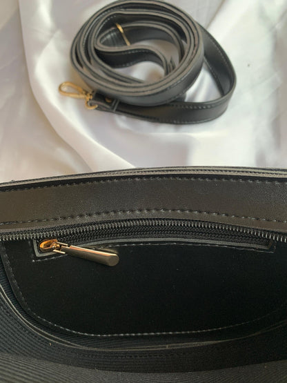 Versatile black crossbody purse